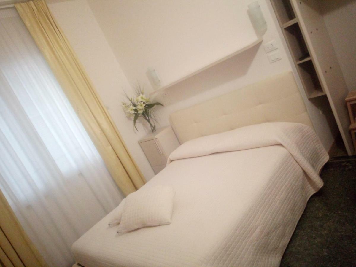 Officina Urban Sleep Bed & Breakfast San Benedetto del Tronto Eksteriør bilde